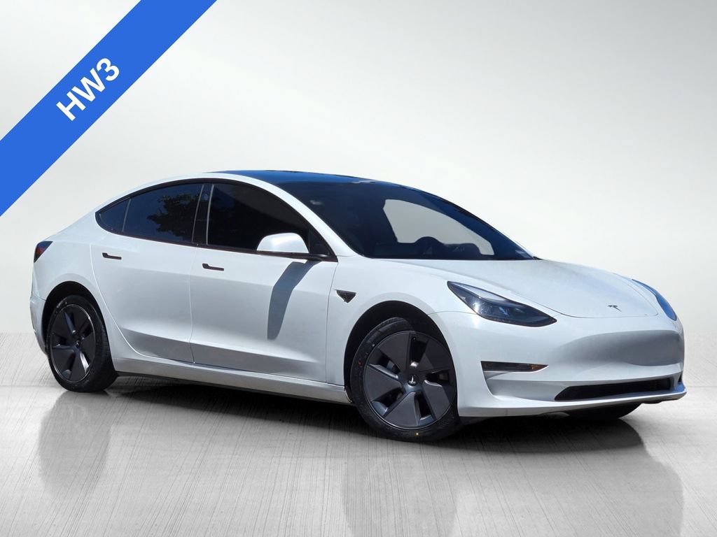 Used 2023 Tesla Model 3 Standard Range RWD image 2