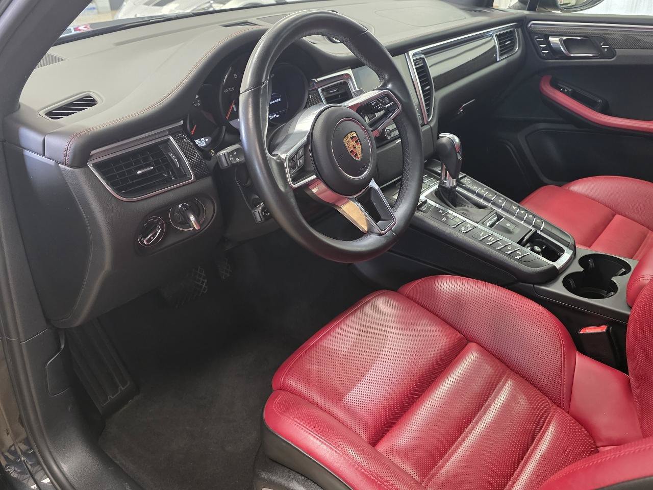 Used 2017 Porsche Macan GTS AWD/4WD image 11