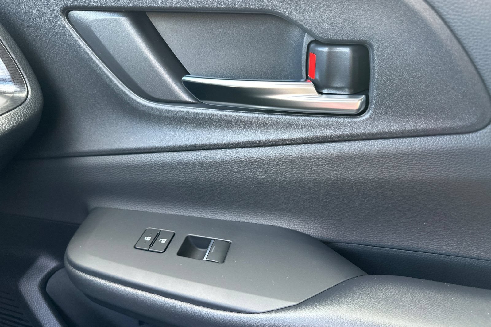 New 2027 Toyota Prius Plug-In Hybrid FWD image 20