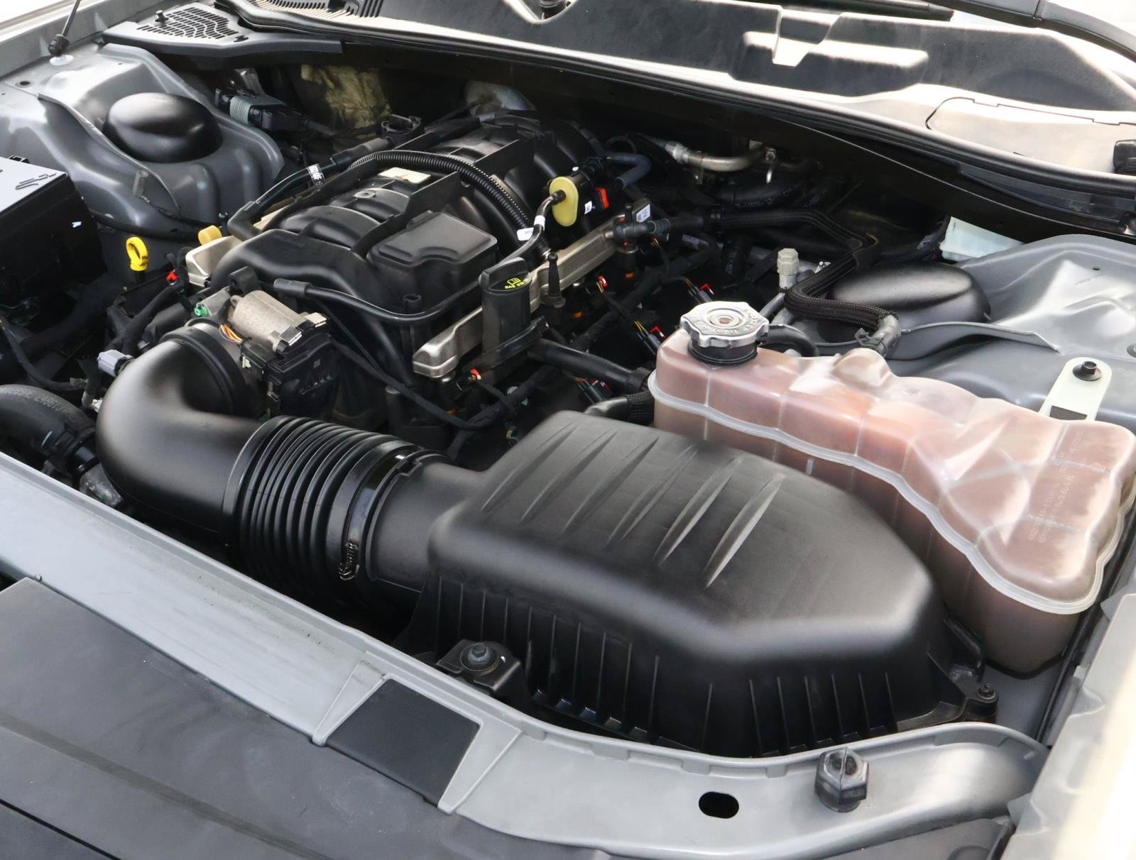 Used 2018 Dodge Challenger R/T Plus RWD image 22