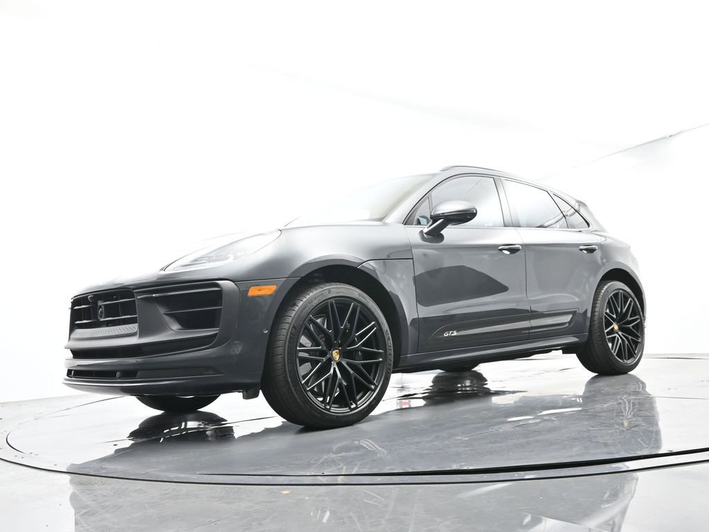 Certified 2025 Porsche Macan GTS image 49