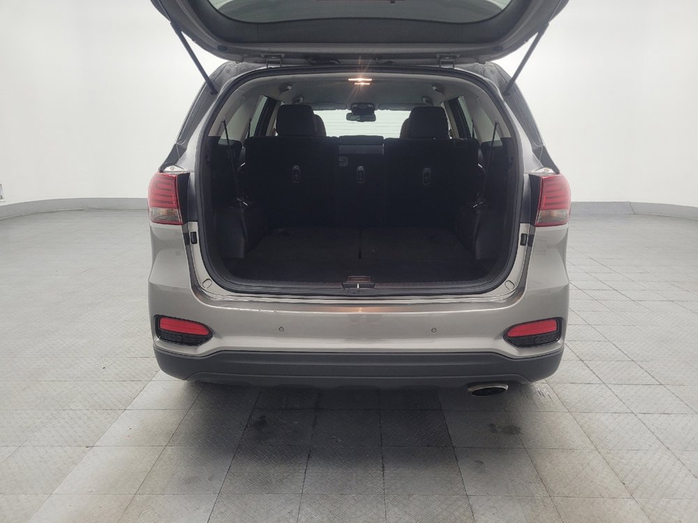Used 2019 Kia Sorento LX w/ LX Convenience Package image 29