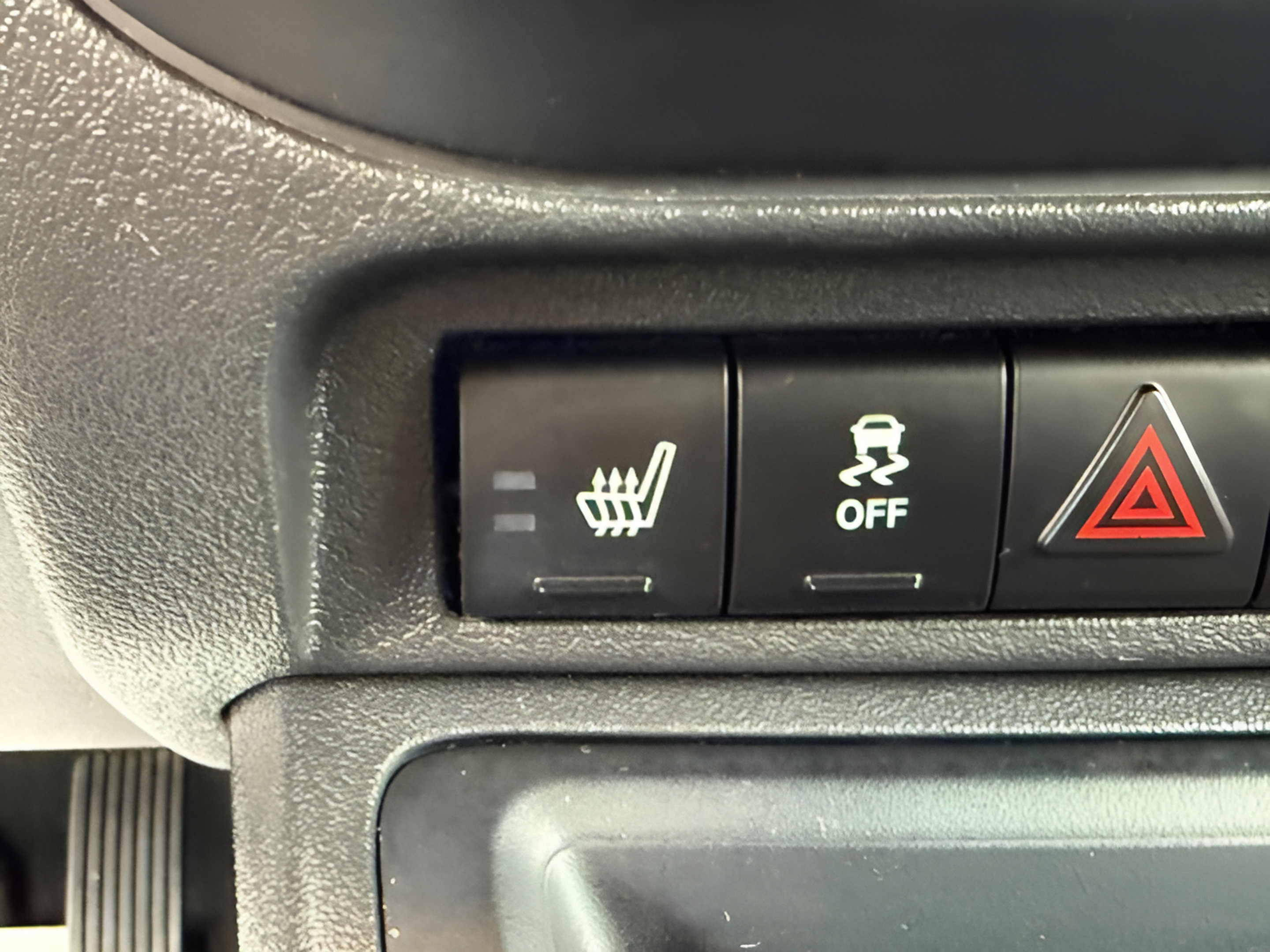 Used 2012 Jeep Compass Latitude w/ Sun/Sound Group FWD image 25