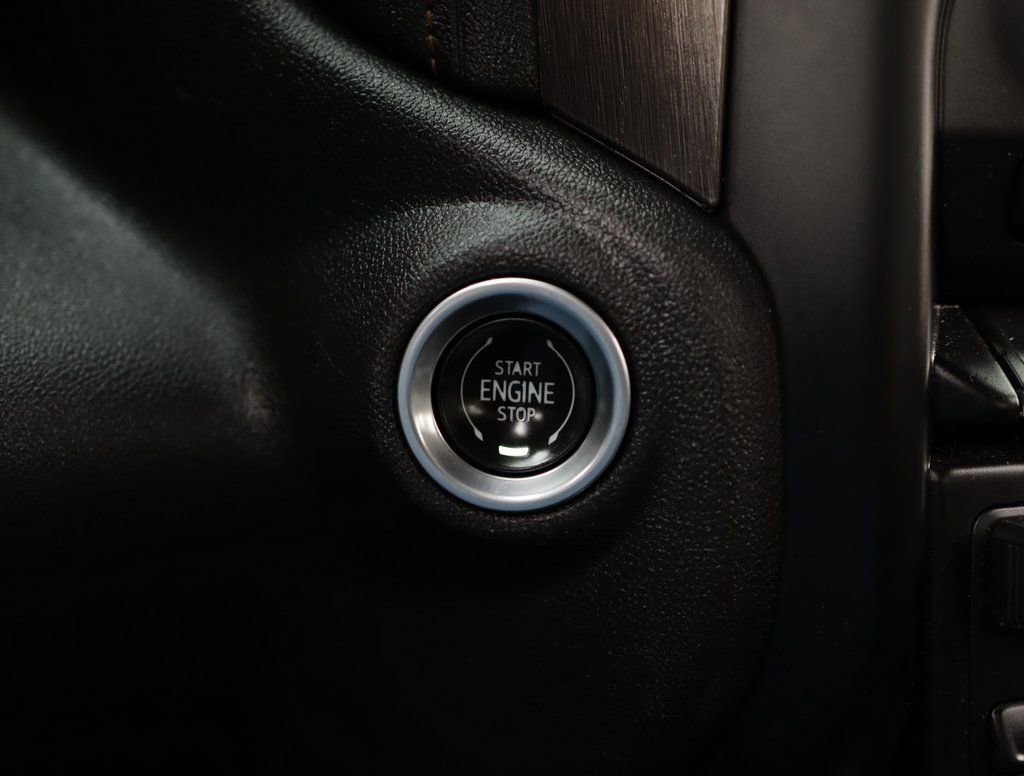 Used 2021 GMC Sierra 1500 AT4 image 18