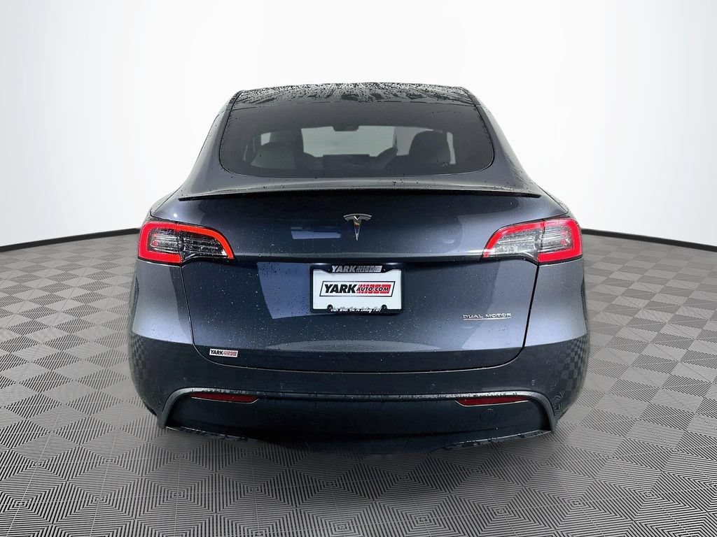 Used 2022 Tesla Model Y Performance AWD/4WD image 9