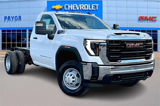 New 2026 GMC Sierra 3500 Pro