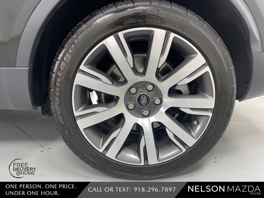 Used 2018 Land Rover Discovery HSE image 12
