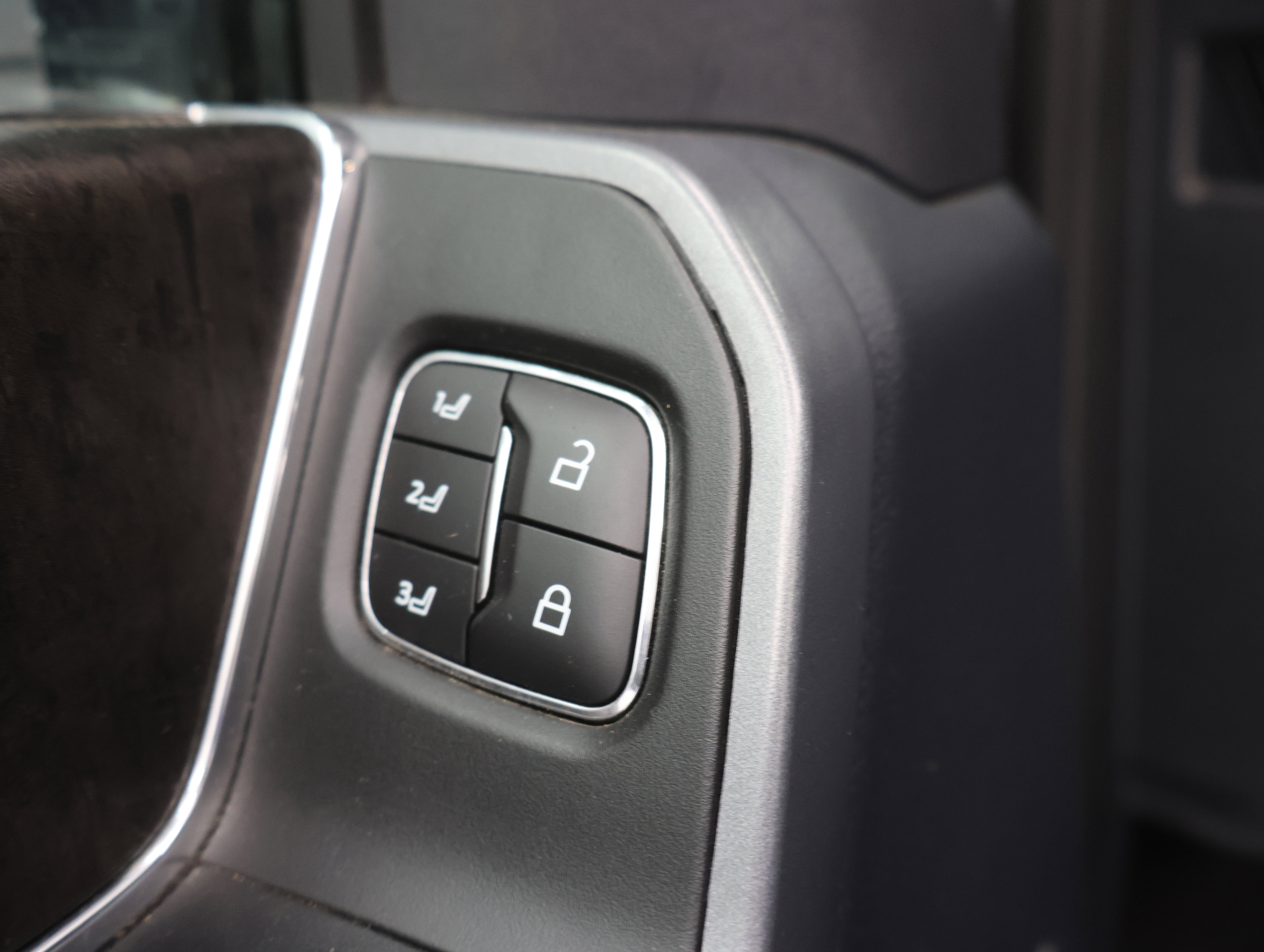 Used 2023 Ford F350 Lariat image 44