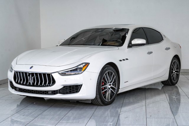 Used 2018 Maserati Ghibli S GranLusso AWD/4WD image 4