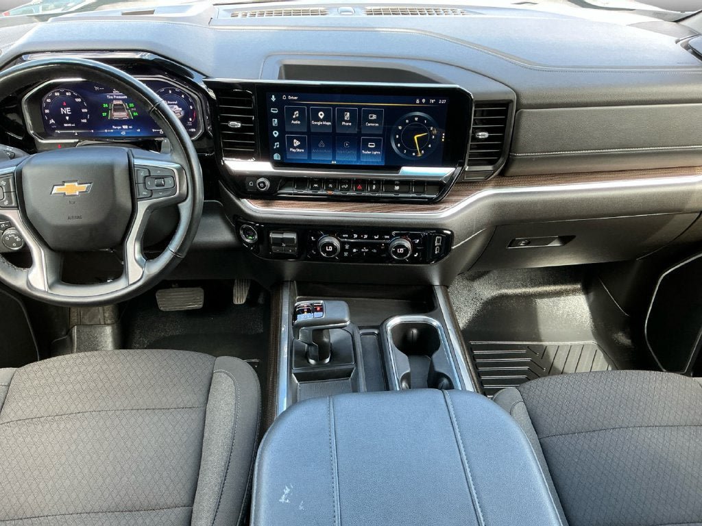 Certified 2026 Chevrolet Silverado 1500 LT RWD image 11