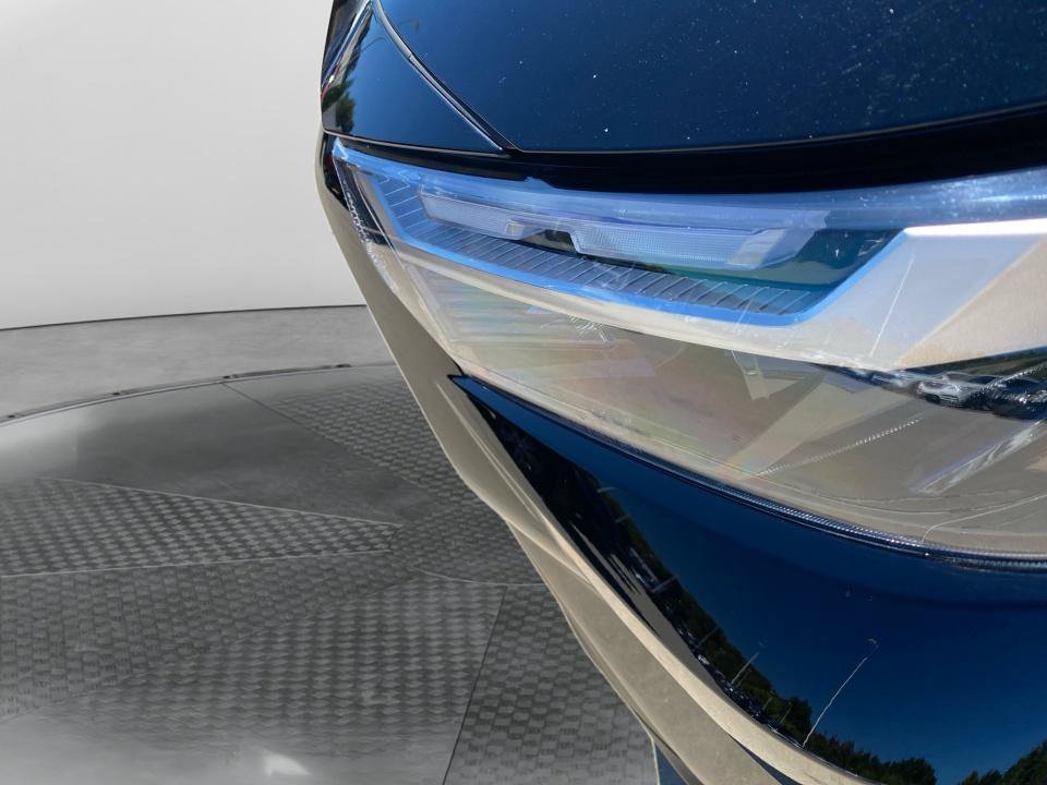 Used 2025 Toyota RAV4 LE FWD image 30