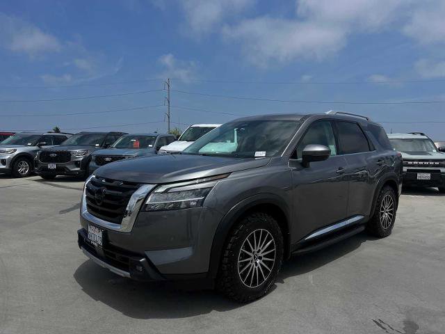 Used 2022 Nissan Pathfinder Platinum w/ Lighting Package (N93)