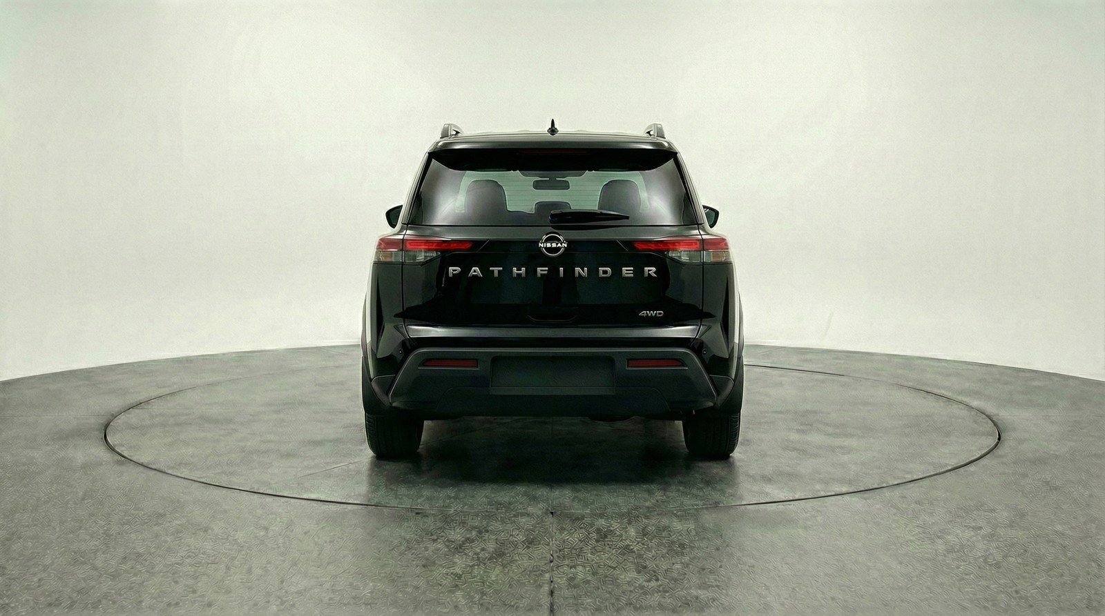 Used 2025 Nissan Pathfinder SV image 7