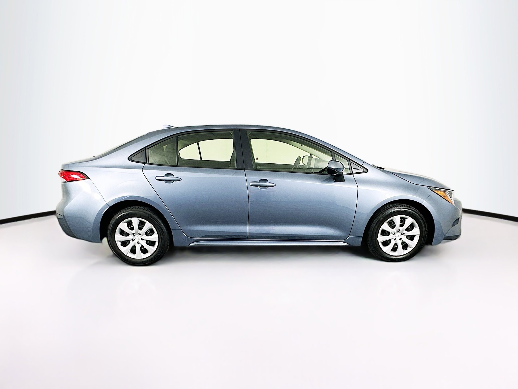 Used 2026 Toyota Corolla LE image 10