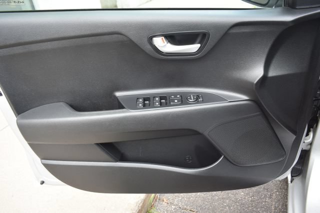Used 2022 Kia Rio S FWD image 11
