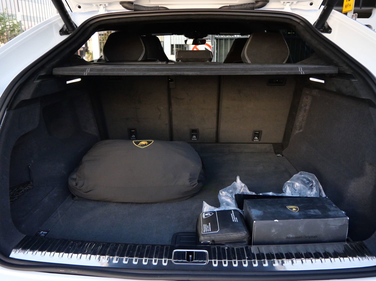 Used 2024 Lamborghini Urus Performante image 39