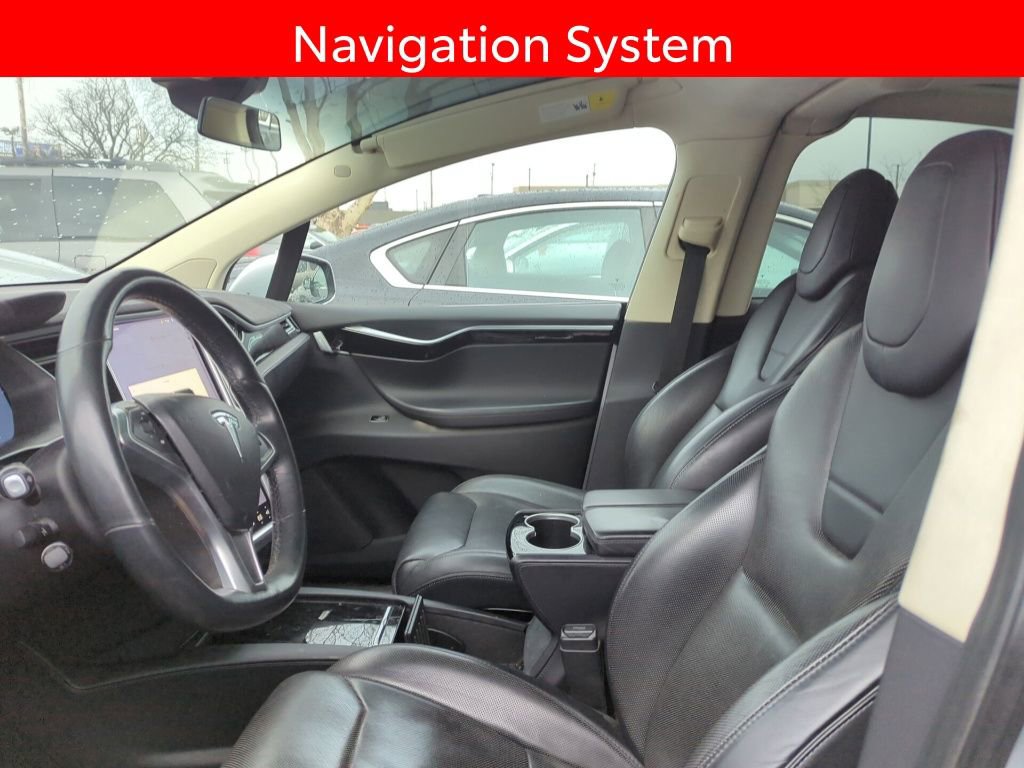 Used 2016 Tesla Model X 60D image 6