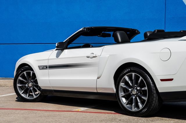 Used 2012 Ford Mustang GT Premium w/ Electronics Pkg RWD image 37