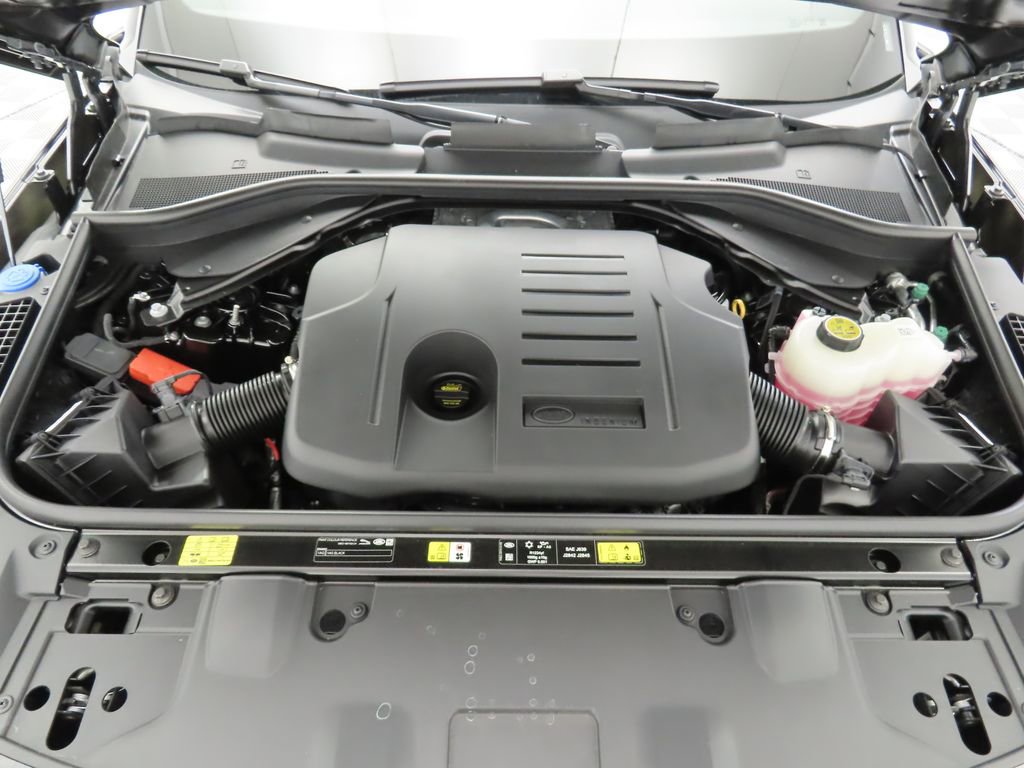 New 2026 Land Rover Range Rover Long Wheelbase SE image 29