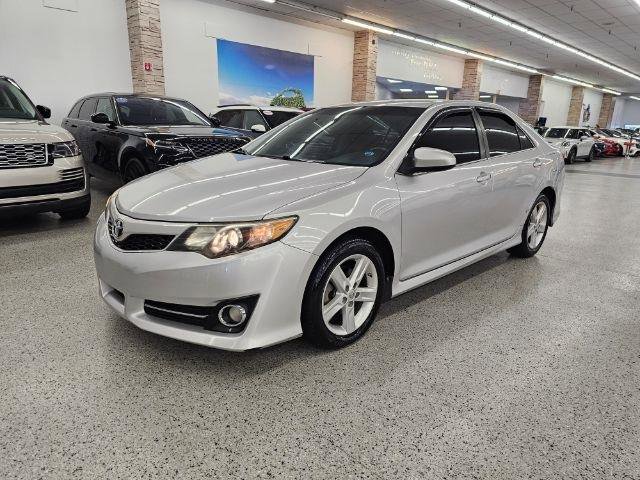 Used 2014 Toyota Camry SE