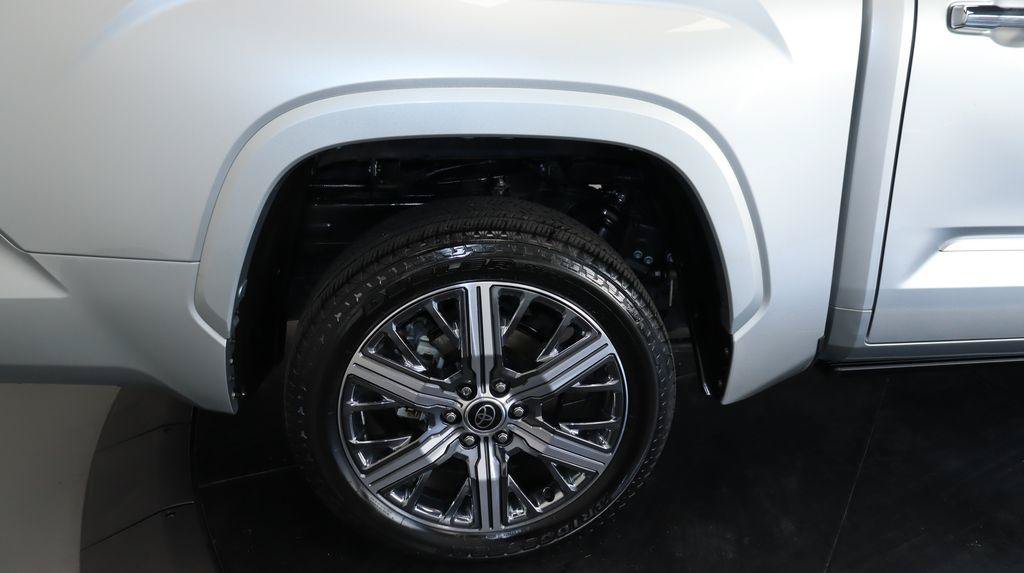 Used 2024 Toyota Tundra Capstone AWD/4WD image 15