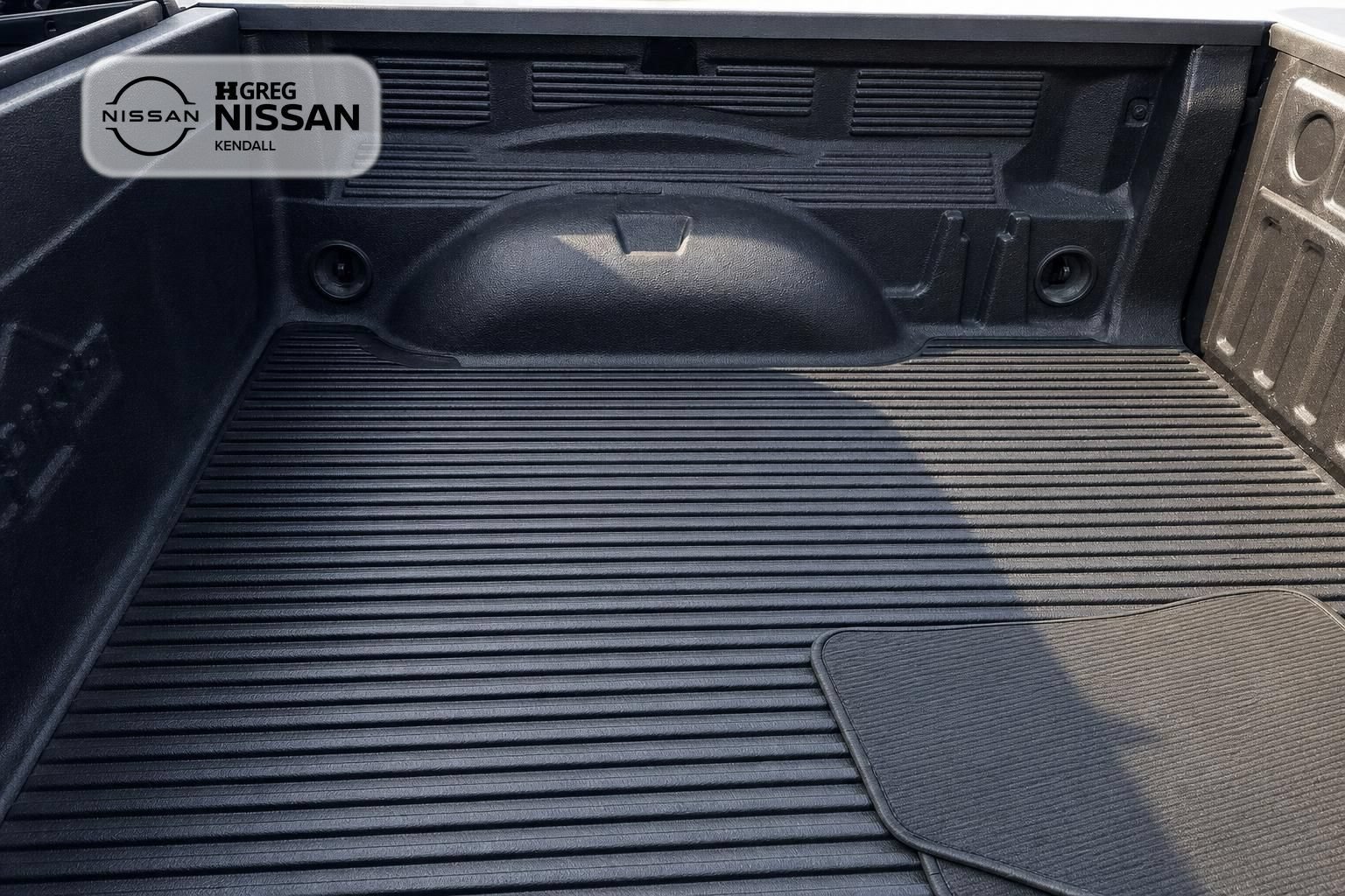 Used 2020 RAM 1500 4x4 Crew Cab image 14
