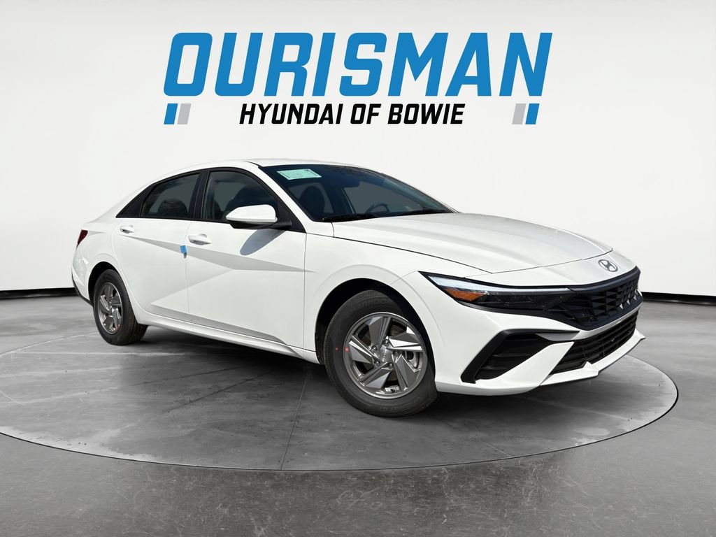 New 2026 Hyundai Elantra SE
