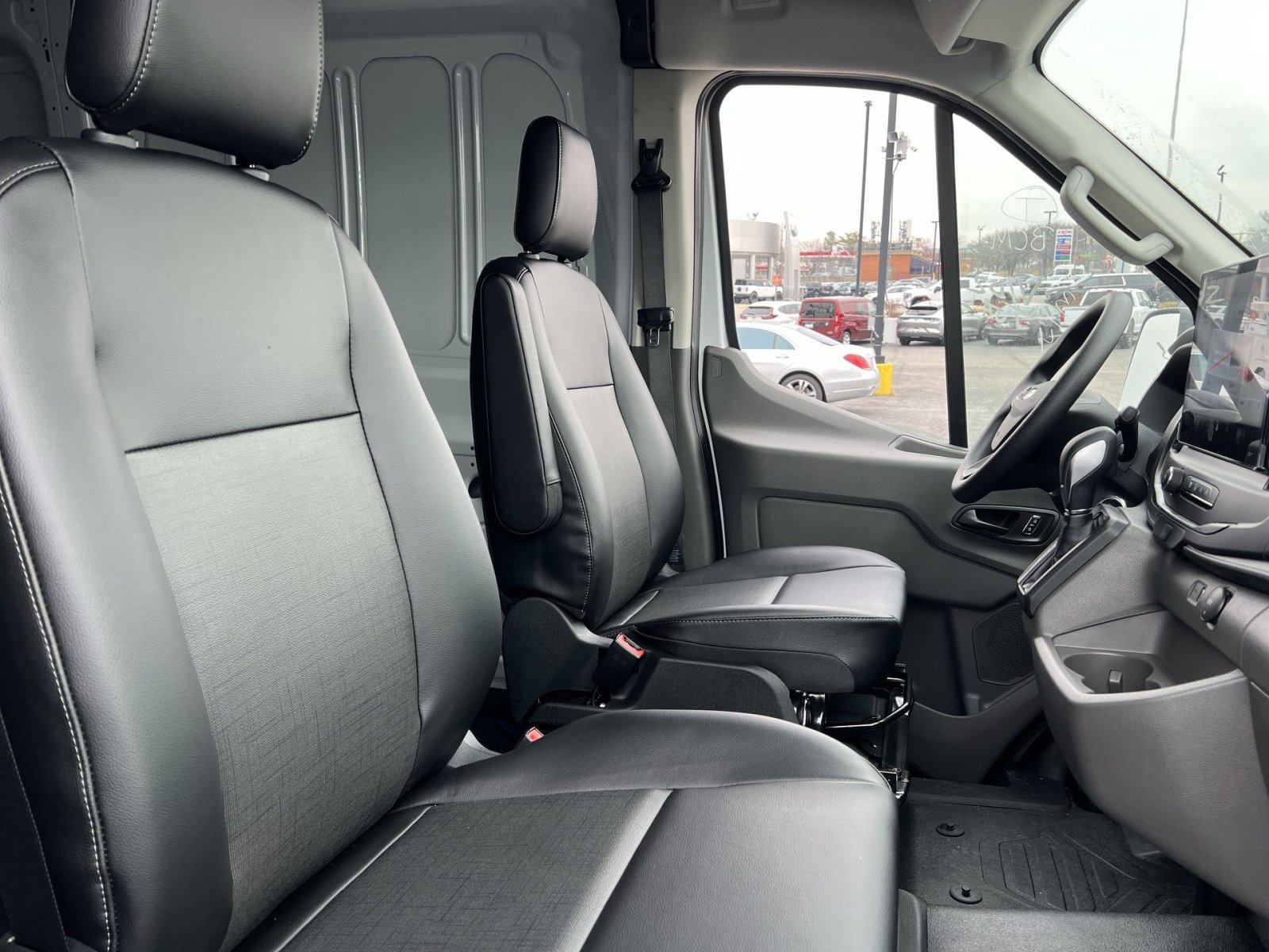 New 2026 Ford Transit 250 148 Medium Roof image 24