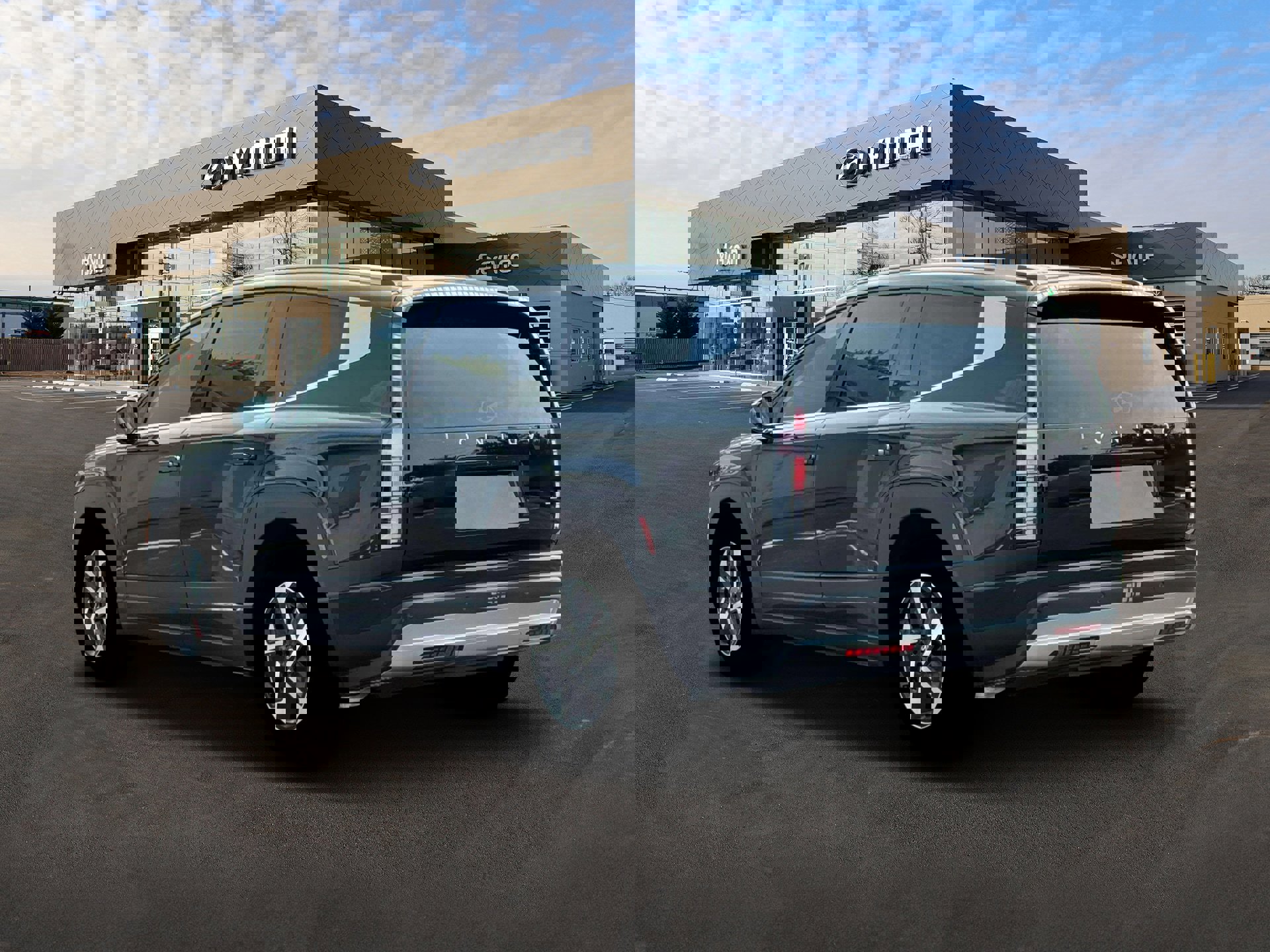 New 2026 Hyundai Ioniq 9 SE image 5