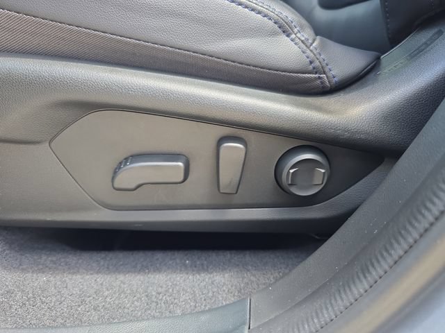 Used 2025 Subaru Forester Limited AWD/4WD image 15