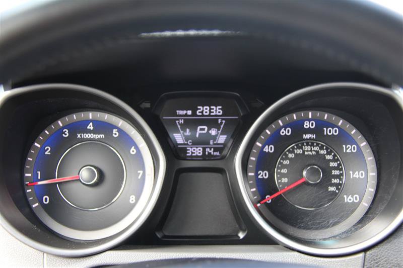 Used 2015 Hyundai Elantra Limited w/ Option Group 05 FWD image 27
