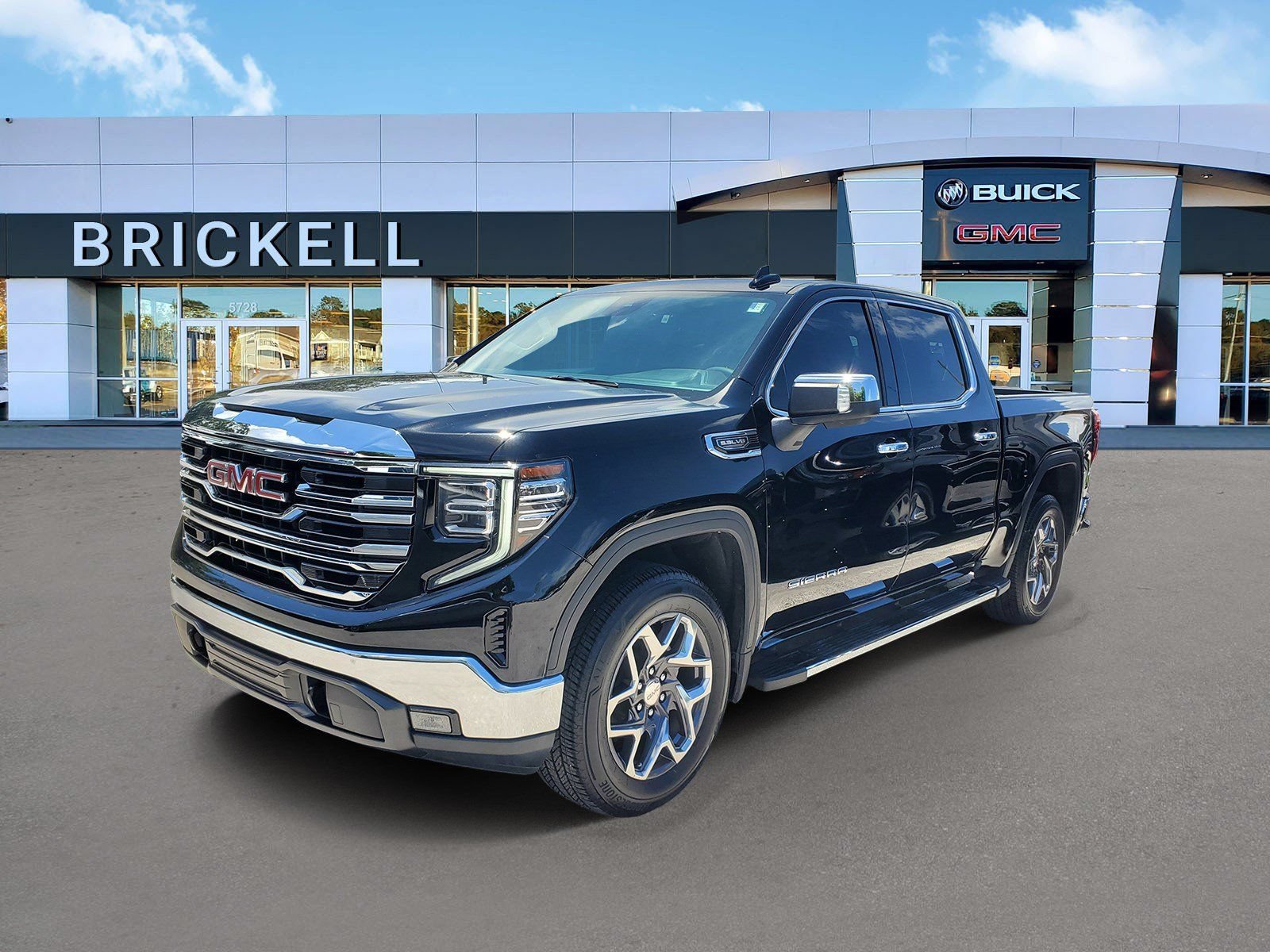 Used 2025 GMC Sierra 1500 SLT w/ SLT Premium Package