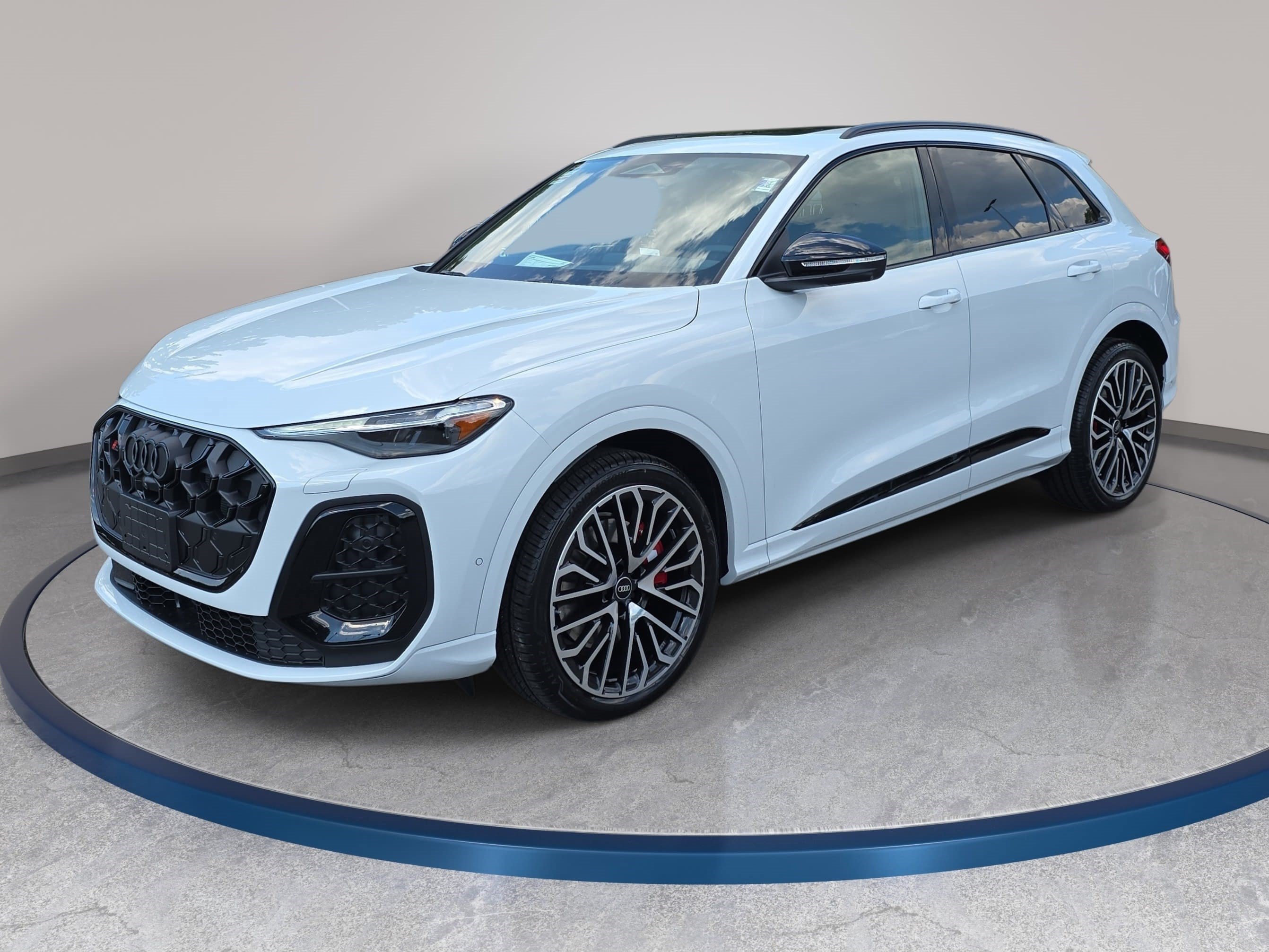 New 2026 Audi SQ5 Prestige AWD/4WD image 1