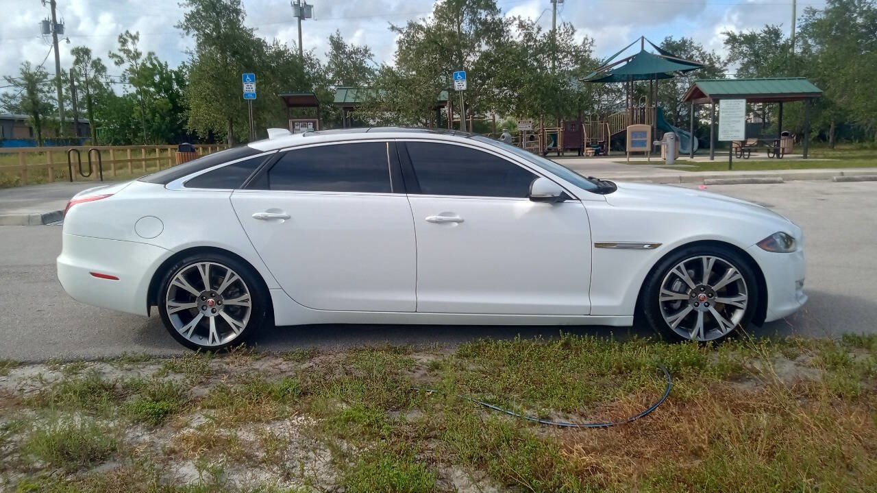 Used 2017 Jaguar XJ L Portfolio image 5