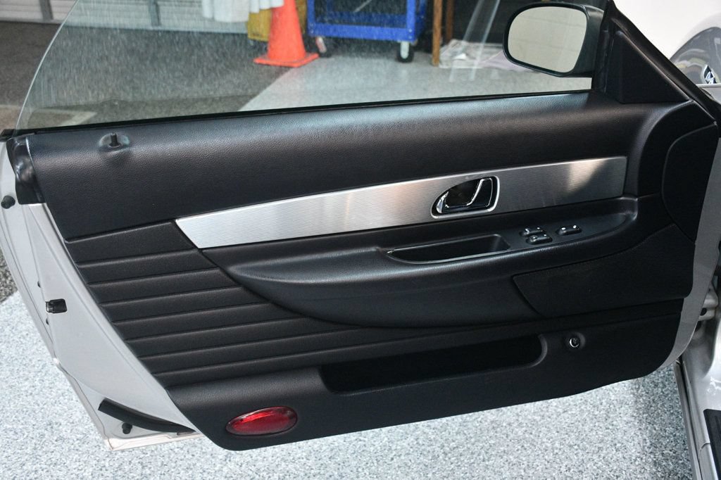 Used 2004 Ford Thunderbird RWD image 35