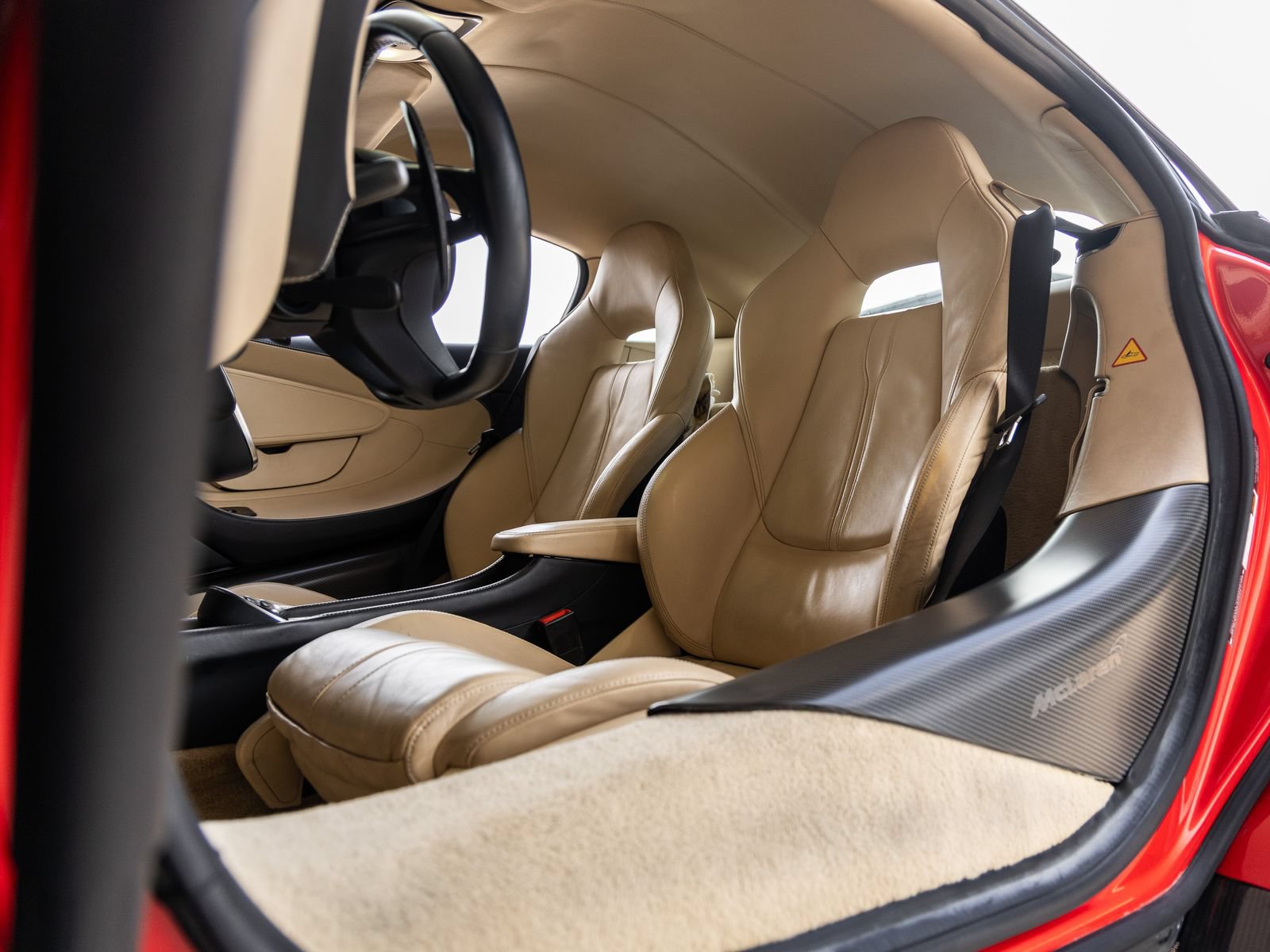 Used 2016 McLaren 570S Coupe RWD image 37