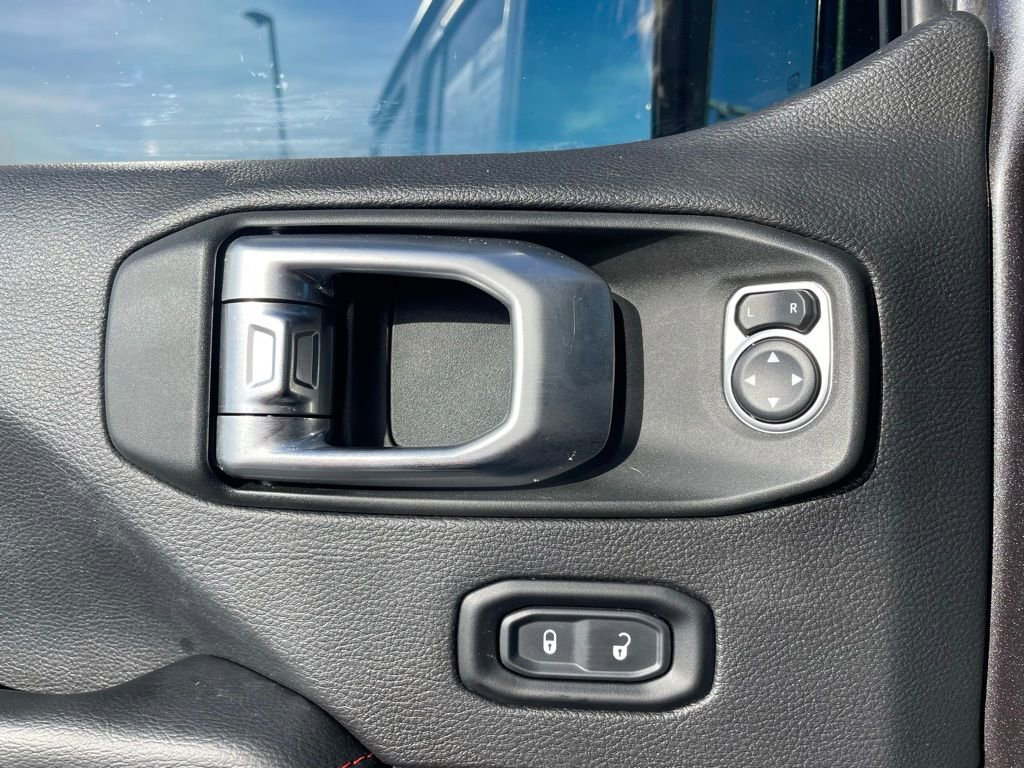 Used 2020 Jeep Wrangler Unlimited Rubicon image 12