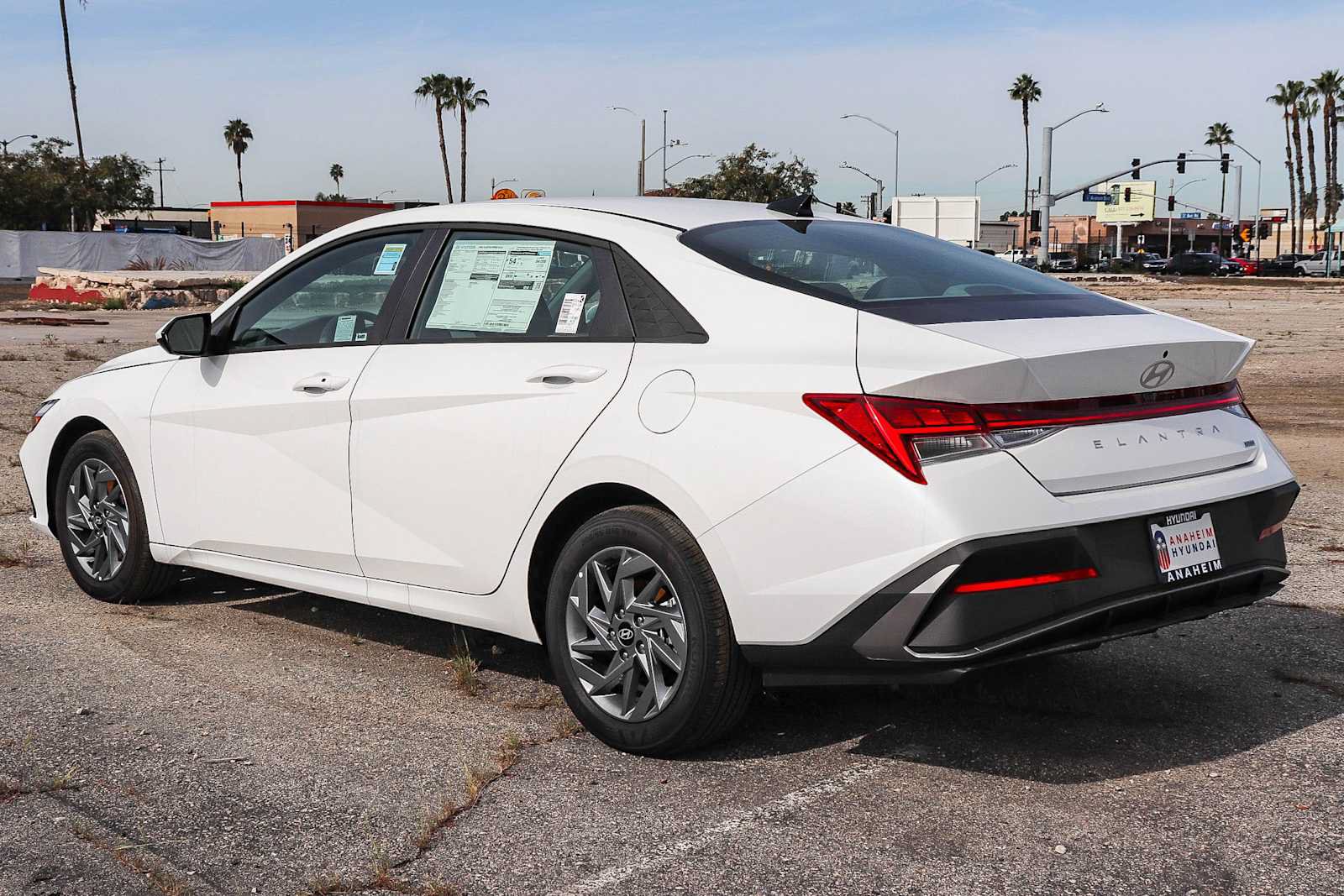 New 2026 Hyundai Elantra Hybrid FWD image 9