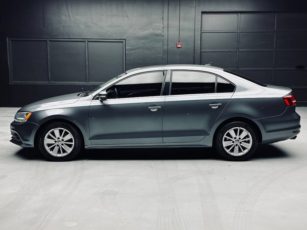 Used 2015 Volkswagen Jetta TDI SE FWD image 4