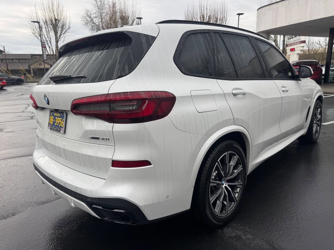 Used 2022 BMW X5 xDrive40i w/ M Sport Package image 5