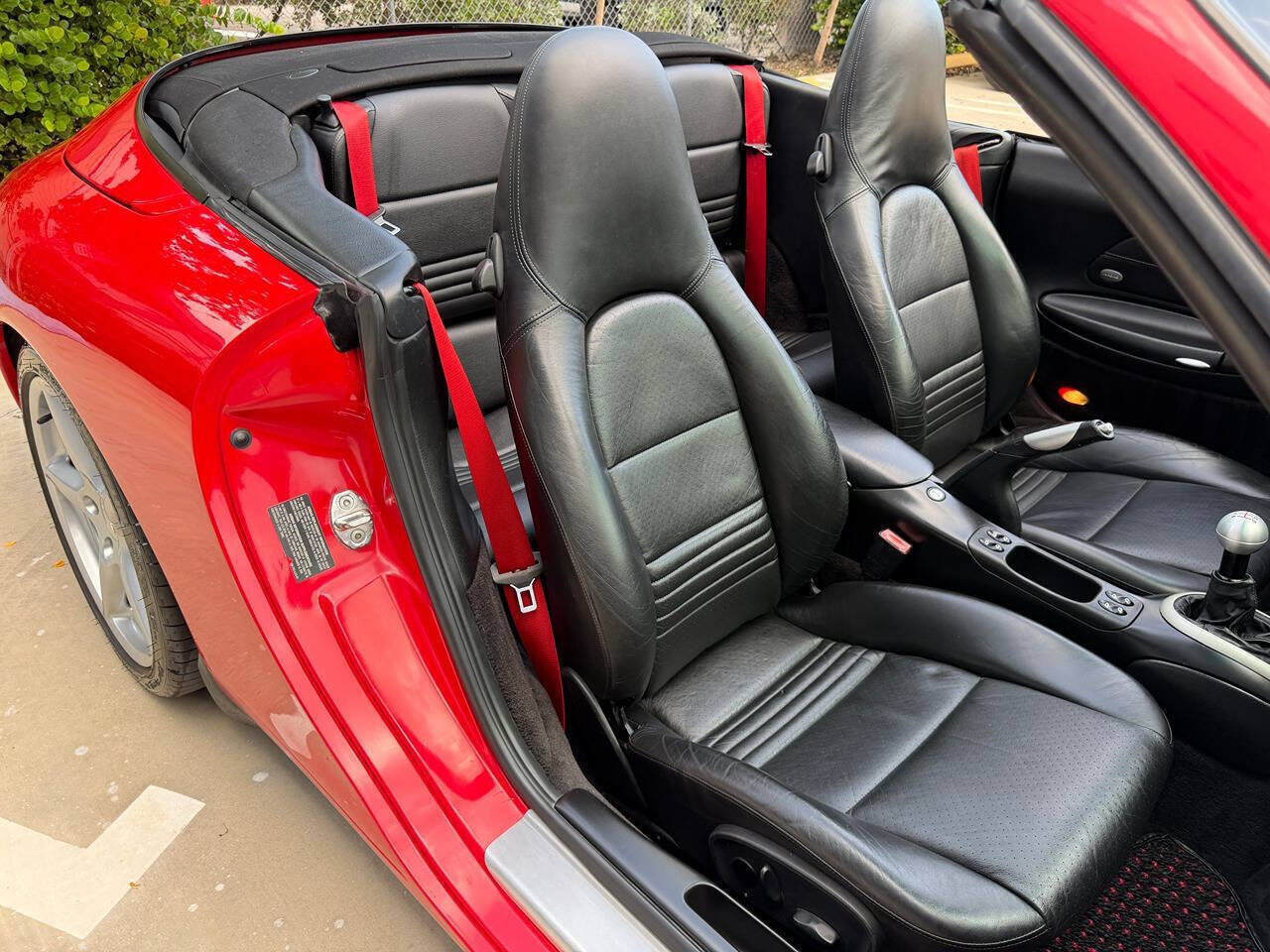 Used 2002 Porsche 911 Cabriolet image 21