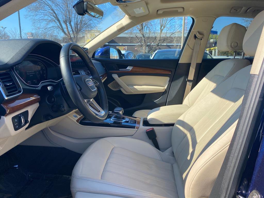 Used 2023 Audi Q5 2.0T Premium Plus w/ Premium Plus Package image 10