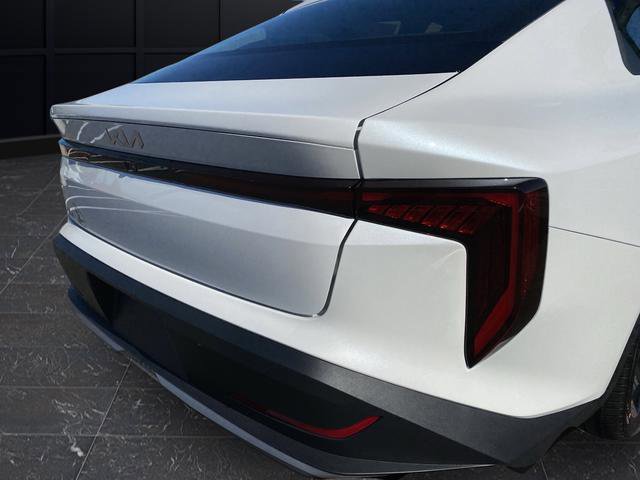 New 2025 Kia K4 EX image 34