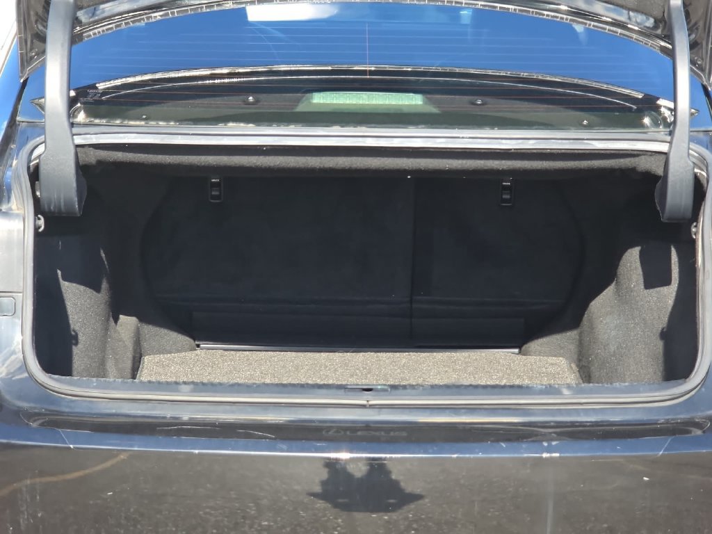 Used 2019 Lexus IS 300 w/ Accessory Package 2 RWD image 31