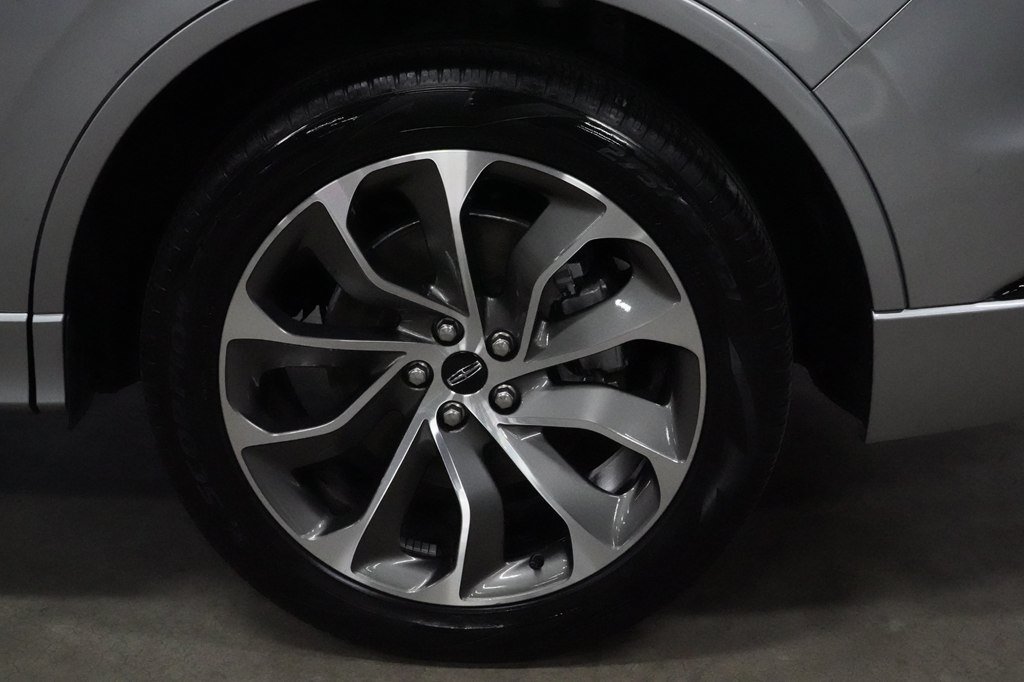 Used 2023 Lincoln Aviator Grand Touring AWD/4WD image 38