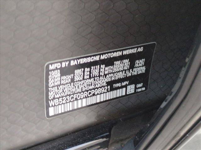 Used 2024 BMW iX xDrive50 w/ Premium Package AWD/4WD image 27