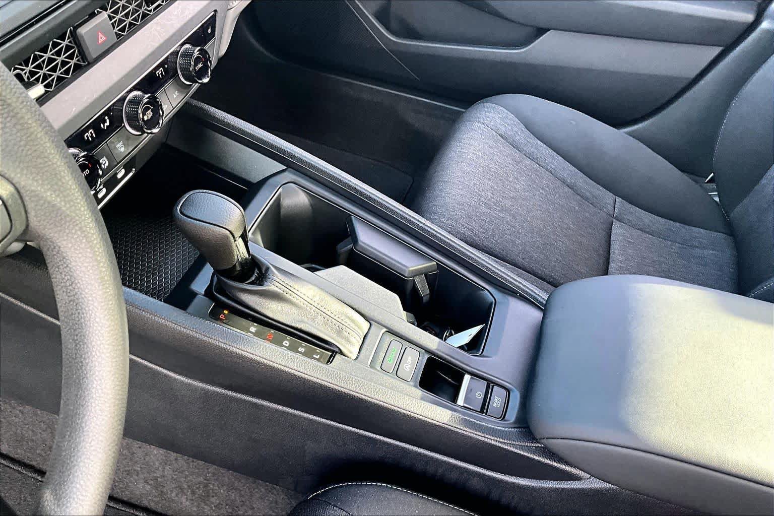 Used 2025 Honda Accord SE image 17