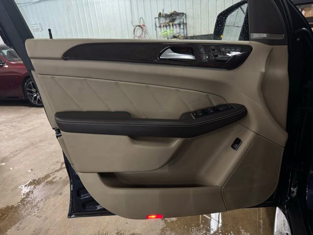 Used 2015 Mercedes-Benz GL 450 4MATIC image 12