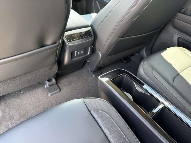 New 2026 Nissan Pathfinder SL w/ SL Premium Package AWD/4WD image 9