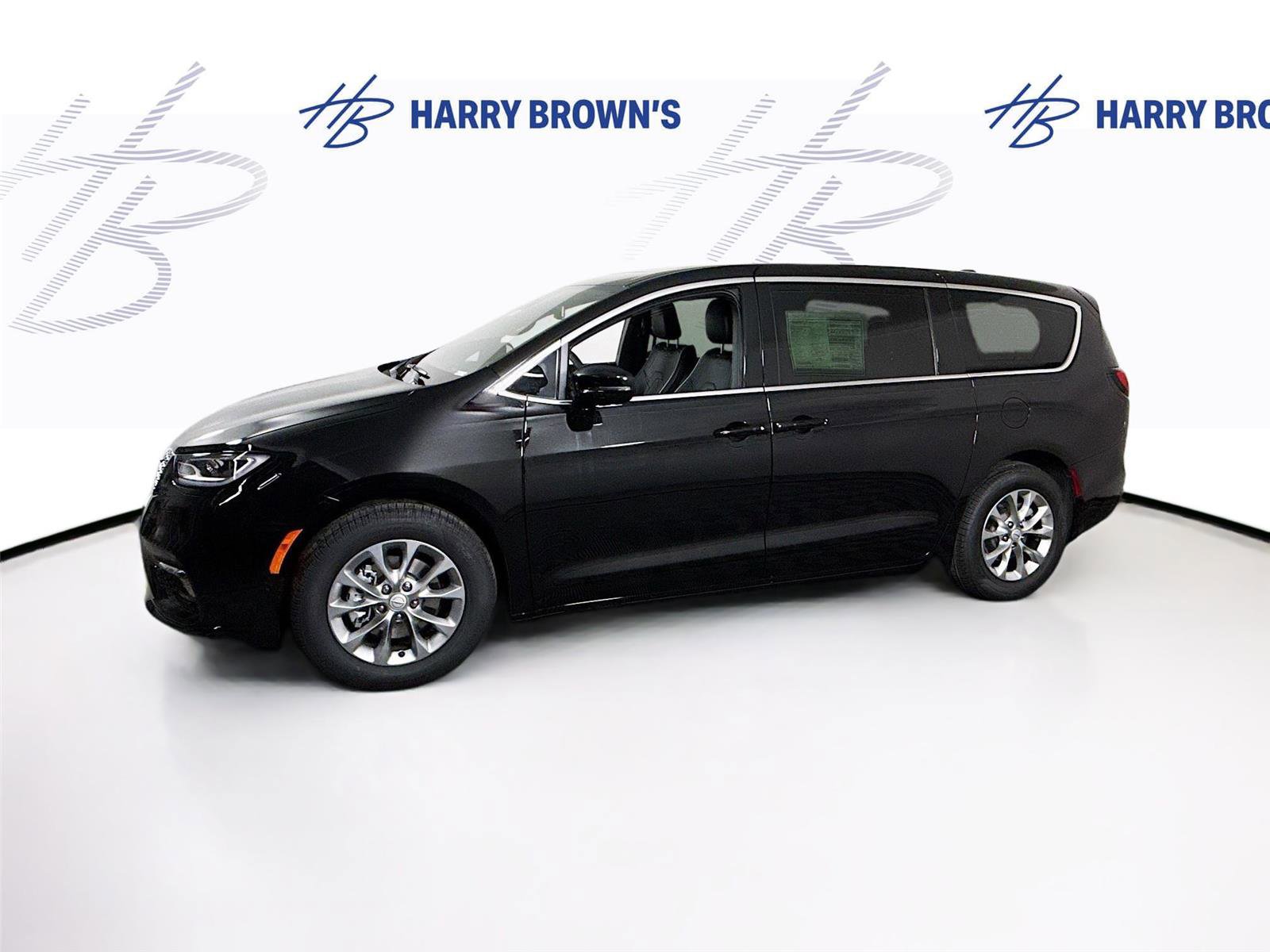 New 2026 Chrysler Pacifica Limited FWD image 31